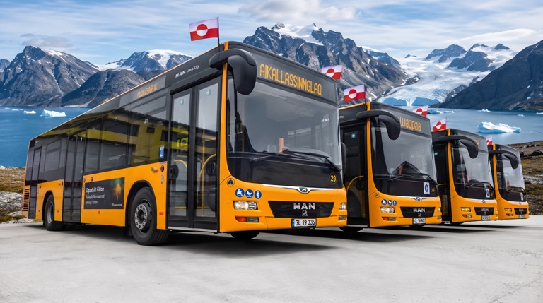 Nuup Bussiata bussii sisamat sungaartut, kangerluk qaqqallu tunuliaqutaralugit